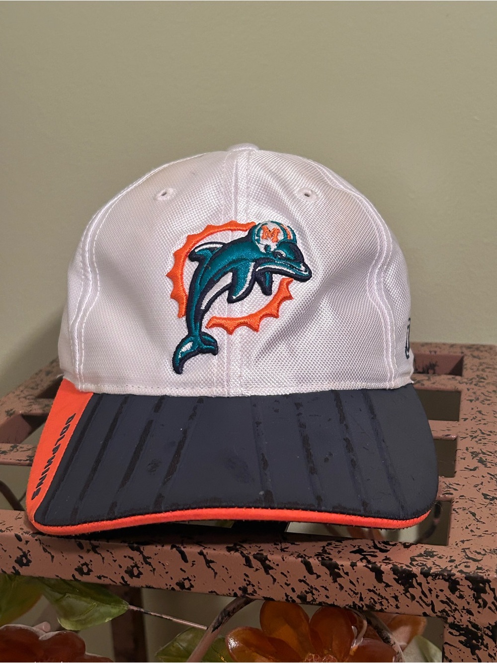 Vintage Reebok NFL Equipment Miami Dolphins Strapback Hat Coach Mesh White Cap